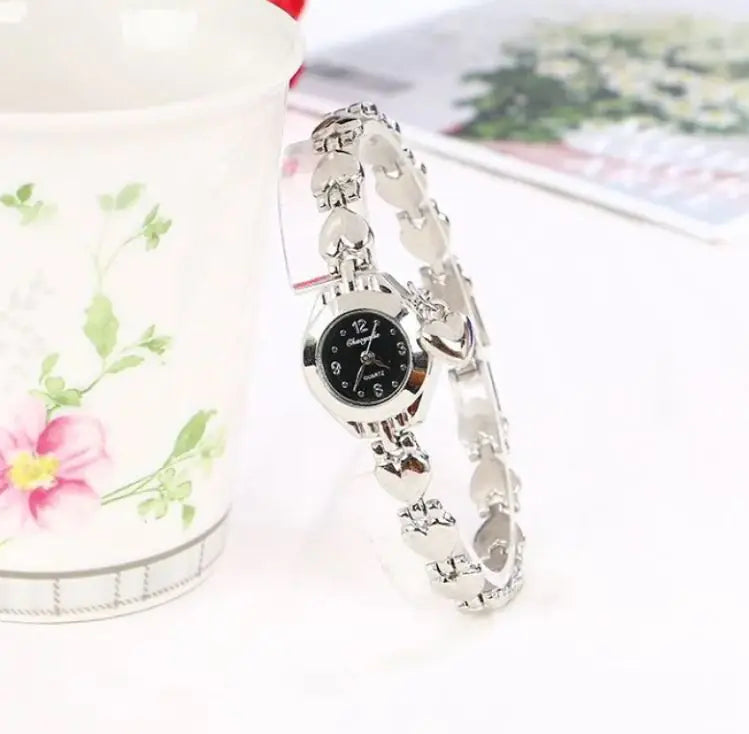 Montre Femme Bracelet Cœur en Acier Quartz
