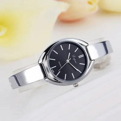 Fashionable Korean Alloy Women's Watch with Diamonds