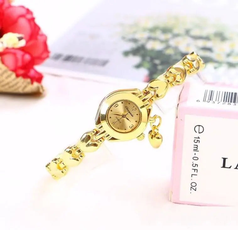 Montre Femme Bracelet Cœur en Acier Quartz
