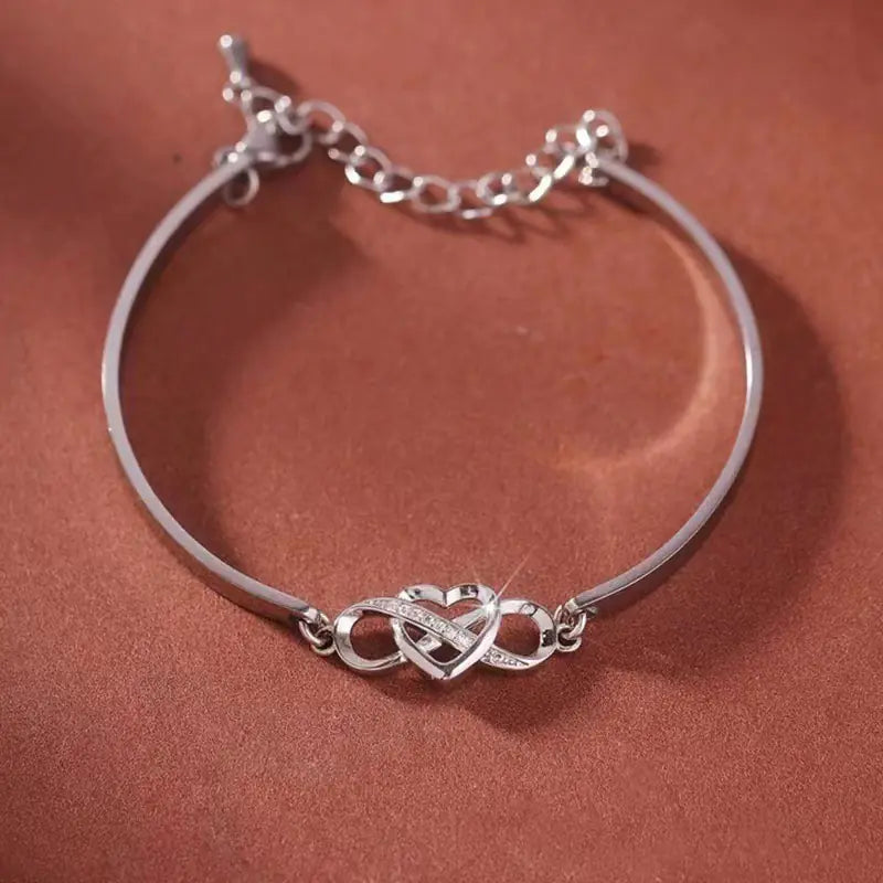 Bracelet Cœur Éternel - Accessoire Minimaliste Élégant