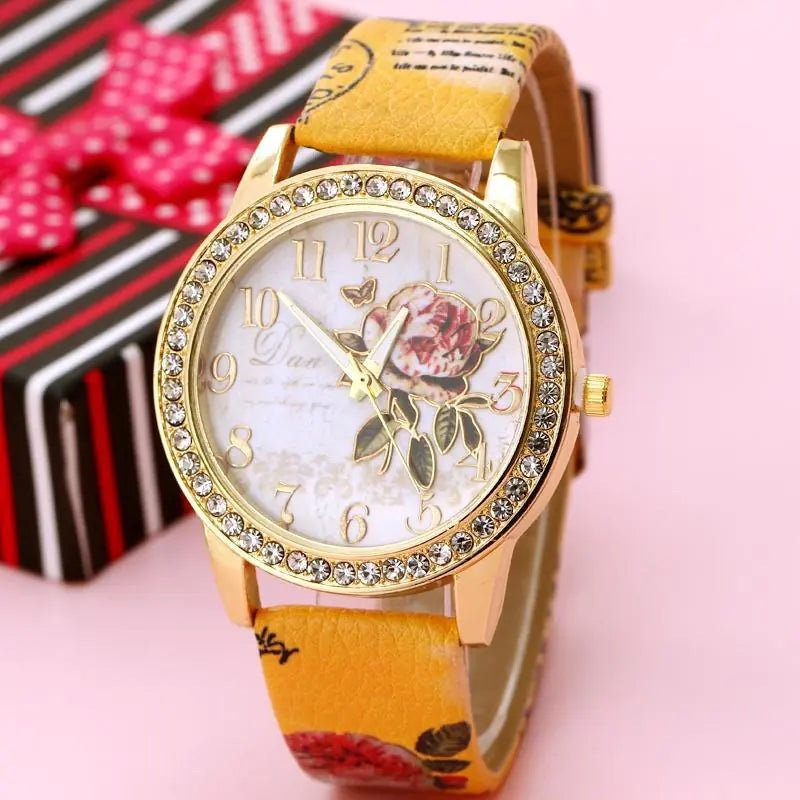 Chinese Floral Pattern Women's Quartz Watch with Leather Band