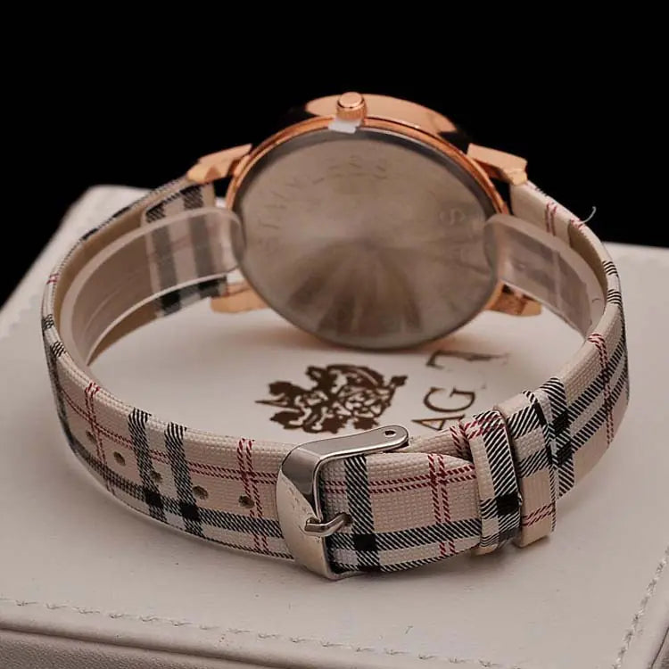 Stylish Minimalist Women's Watch with Markings