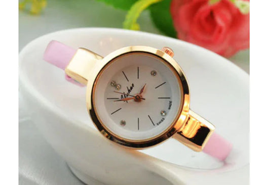 Fashionable Women's Watch with Bracelet Design